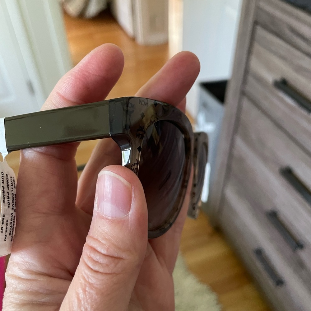 MCM Brown Tortoiseshell Sunglasses with Dark Lenses - Picture 6 of 7